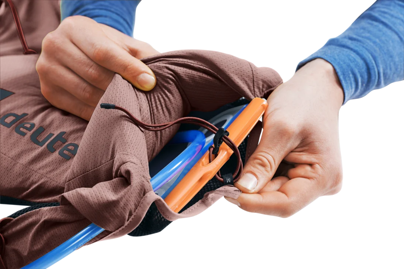 Deuter Traick 9 Women's Running Pack in Raisin/Caspia-9