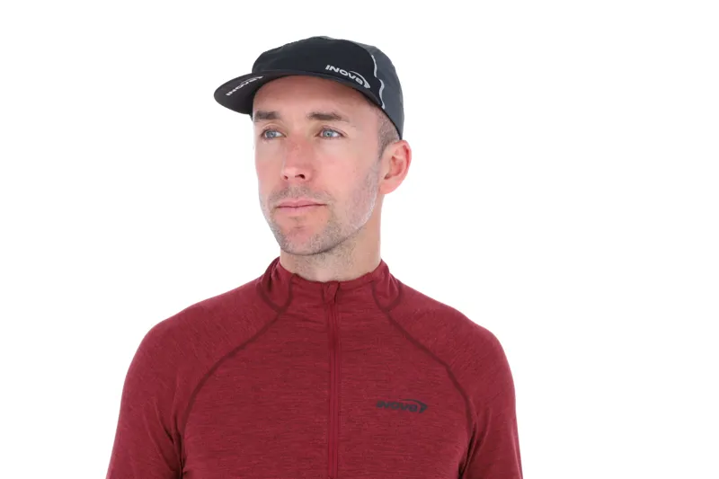 Inov8 Race Elite Peak 2.0 Running Cap in Black-2