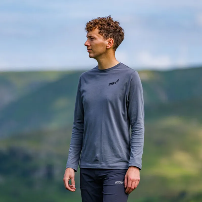 Inov8 Men's Graphic Tee LS 'Brand' in Grey-8