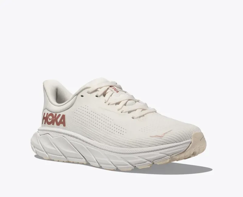 HOKA Arahi 7 Women's Road Running Shoe in Blanc de Blanc/Rose Gold-7