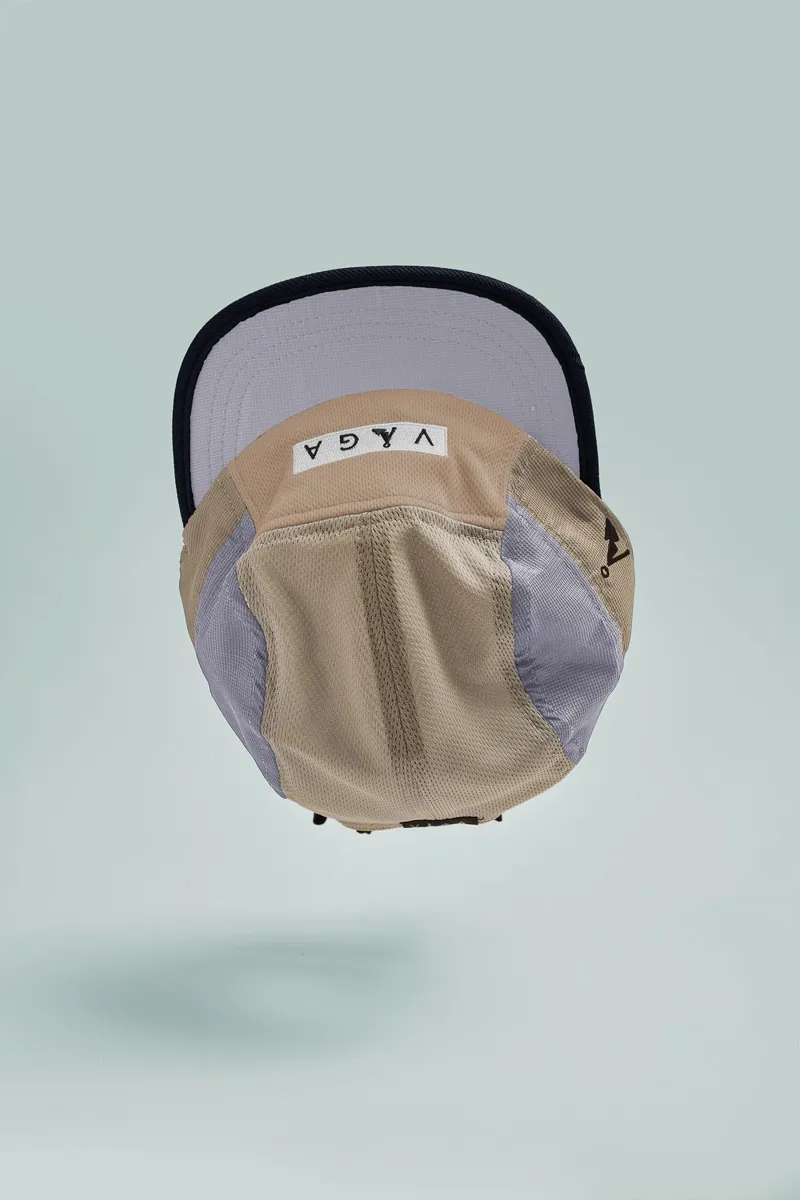 Våga Running Club Cap in Camel/Mist Grey/Cream