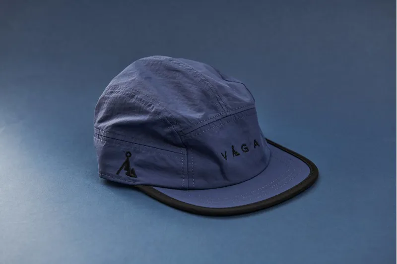 Våga Weather Resistant Fell Cap in Dusk Blue/Black-2