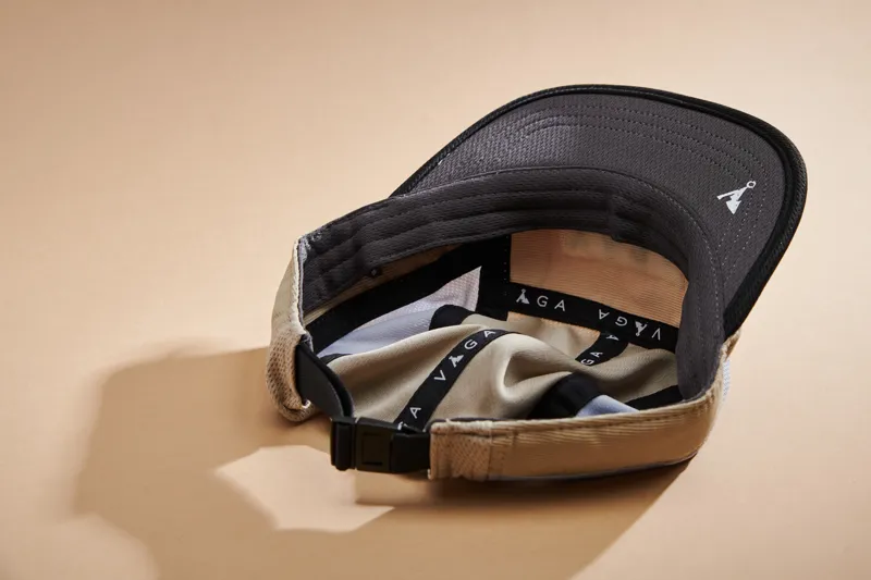 Våga Running Club Cap in Camel/Mist Grey/Cream-4