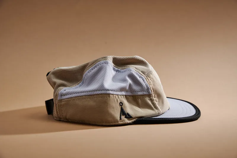 Våga Running Club Cap in Camel/Mist Grey/Cream-3