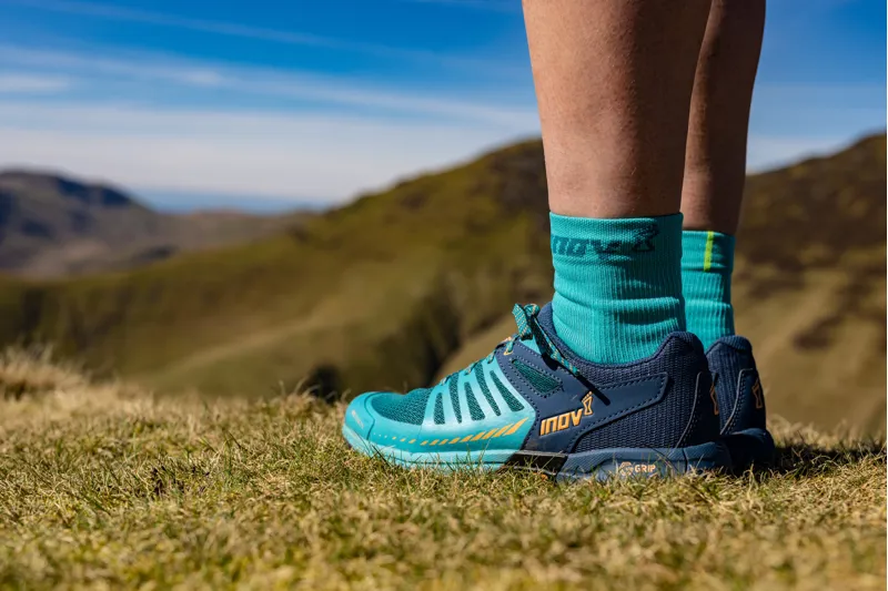 Inov8 Roclite G 275 V2 Women's Trail Running Shoe in Teal/Navy/Nectar-9