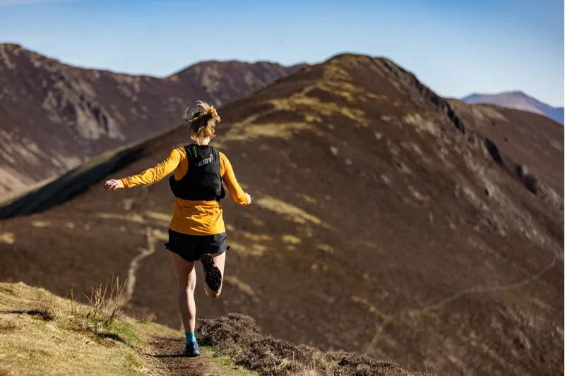 Inov8 Roclite G 275 V2 Women's Trail Running Shoe in Teal/Navy/Nectar-12