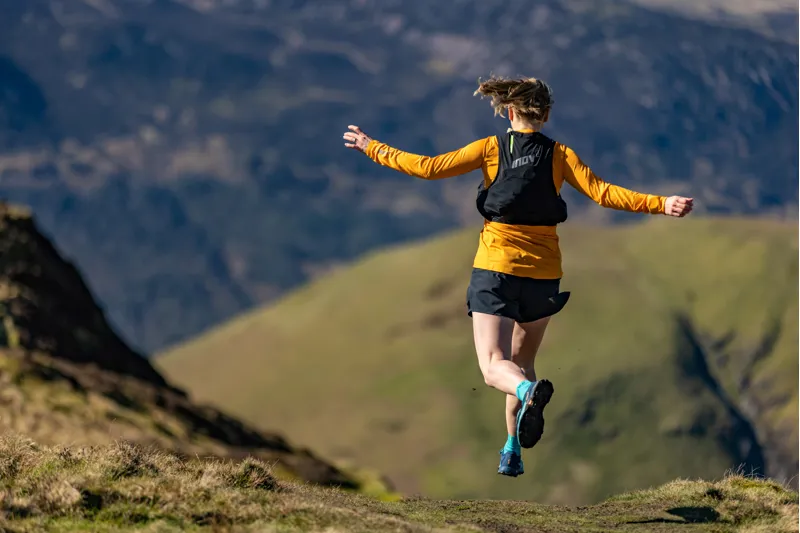 Inov8 Roclite G 275 V2 Women's Trail Running Shoe in Teal/Navy/Nectar-7