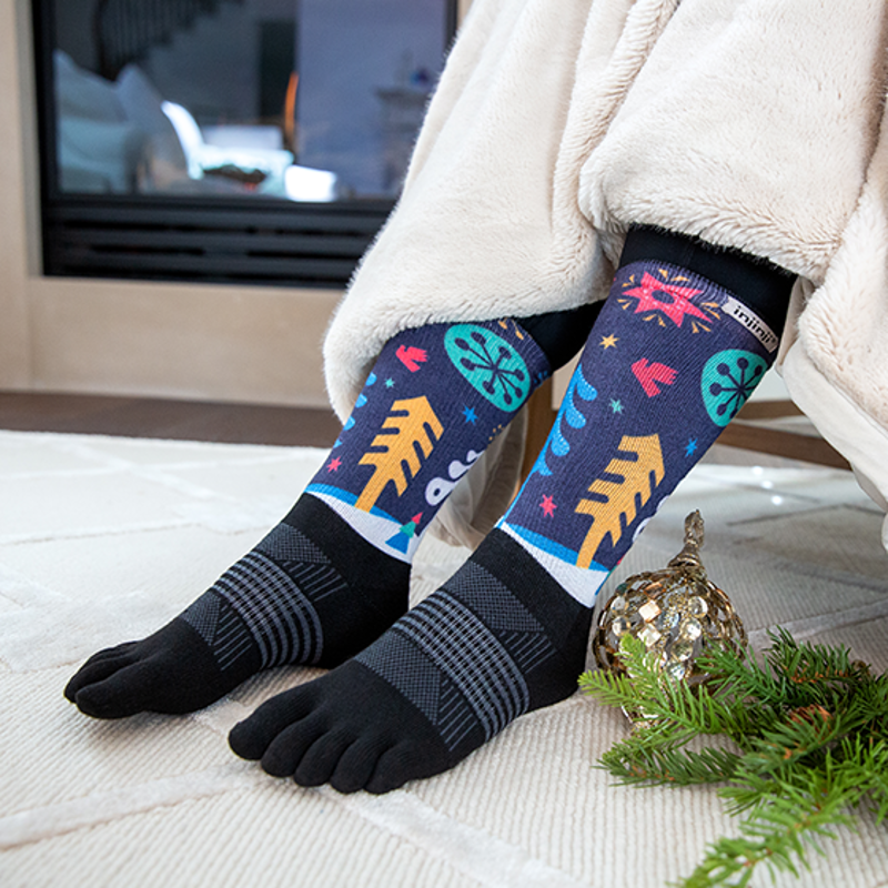 Injinji Spectrum Trail MW Crew Women's Sock in Wonder-2