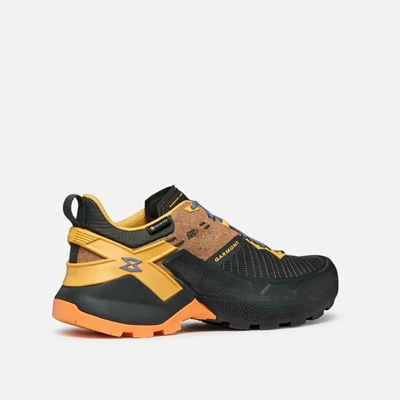 Garmont 9.81 Onyx GTX Women's Approach Shoe in Raven Black/Mock Orange-5