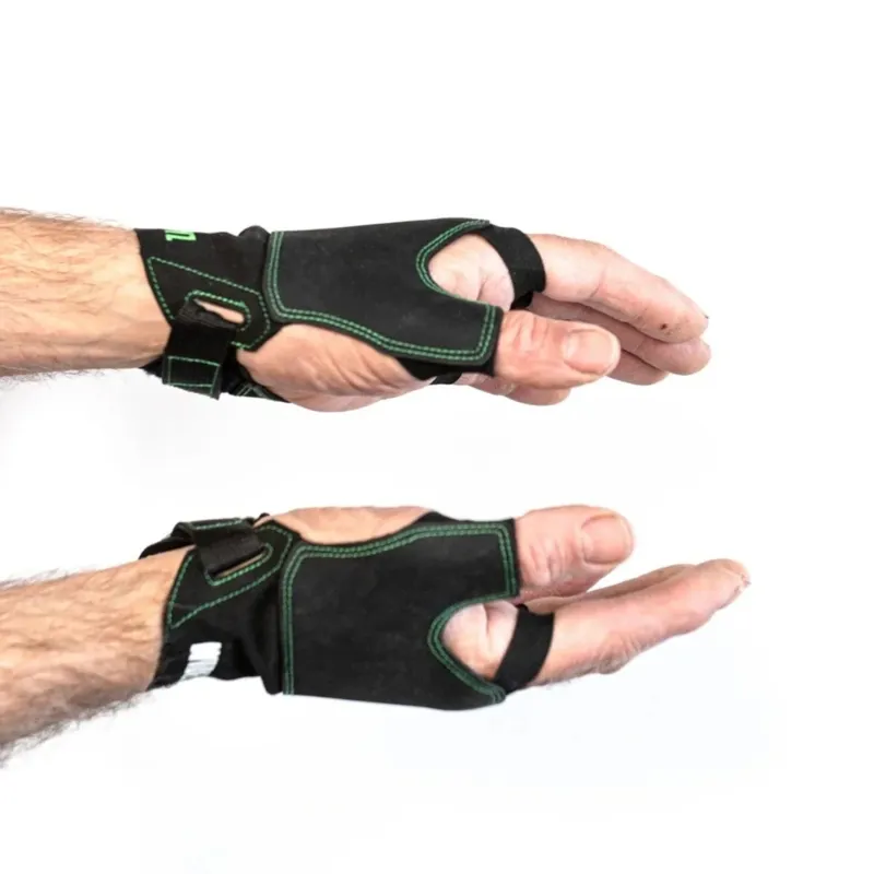 Wideboyz Crack Climbing Gloves in Black -2