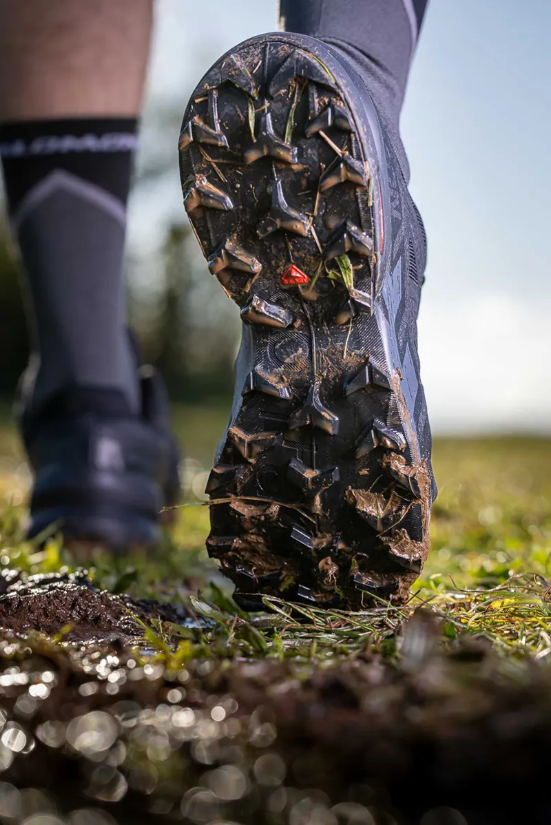 Salomon Speedcross 6 Men's Trail Running Shoe in Black/Black/Phantom-8