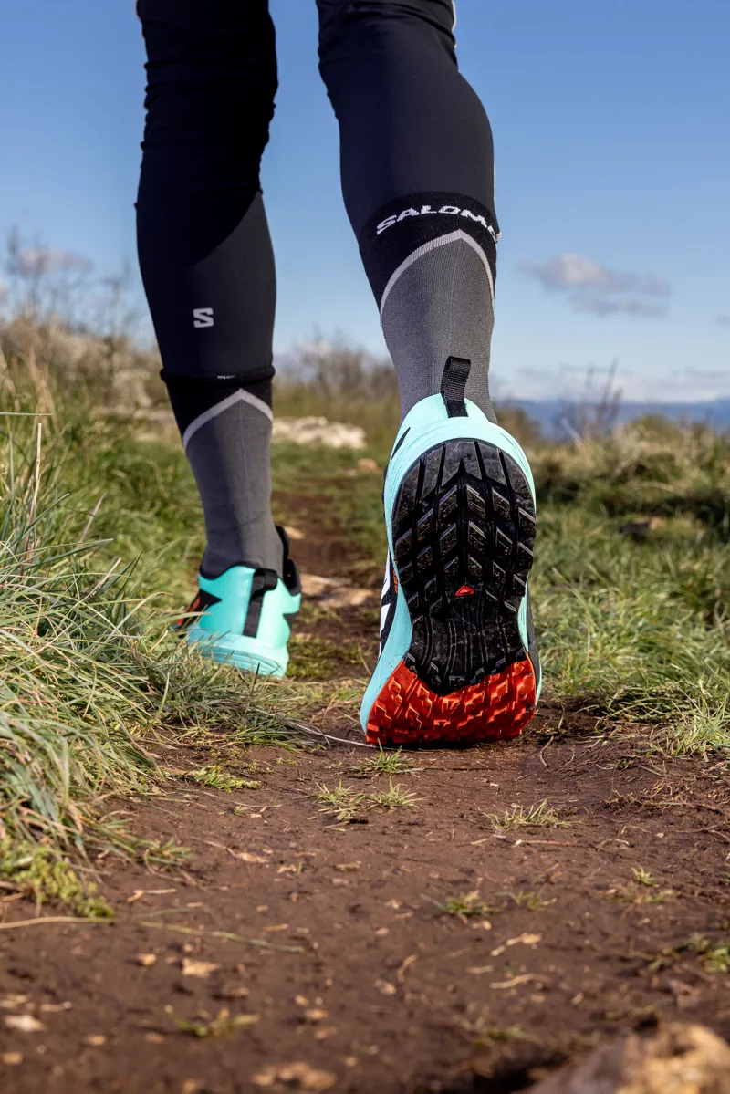 Salomon Sense Ride 5 Men's Trail Running Shoe in Black/Bay/Cherry Tomato-12