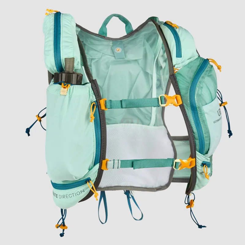 Ultimate Direction Adventure Vesta 6.0 Women's Running Pack in Ice Blue-1