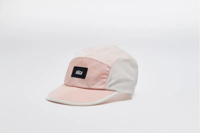 Våga Pacer Cap in Dust Grey/Pink-2