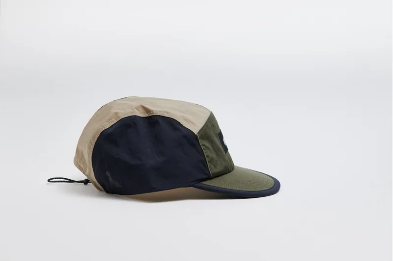 Våga Pacer Cap in Navy Blue/Utility Green/Taupe-4