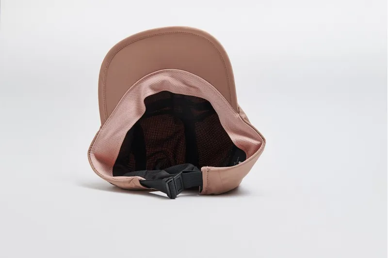 Våga Weather Resistant Fell Cap in Dusty Pink -6