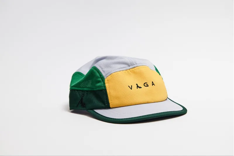 Våga Running Club Cap in Racing Green/Light Grey/Sunshine Yellow/Purple