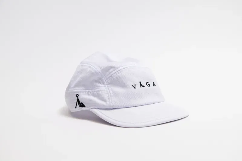 Våga Running Club Cap in All White