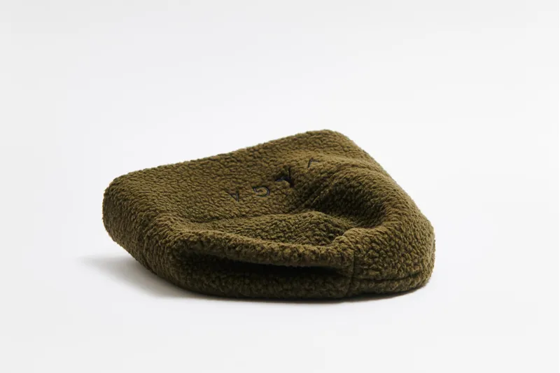 Våga Teddy Fleece Beanie in Utility Green -2