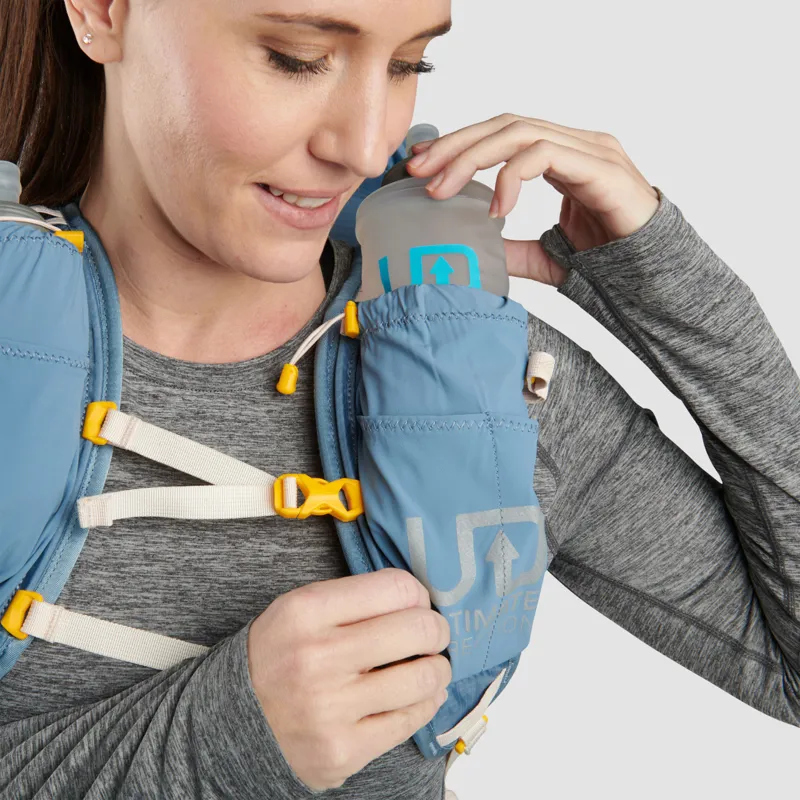 Ultimate Direction Fastpackher 30 2.0 Women's Running/Hiking Backpack in Fog-3