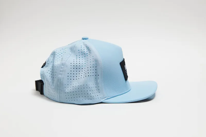 Våga Trucker Cap in Pastel Blue/ Navy/ White -3