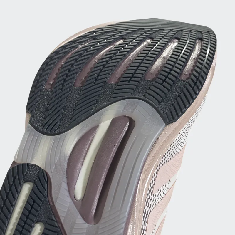 adidas Supernova Solution Women's Road Running Shoe in Off White/Sandy Pink Met/Sandy Pink-6