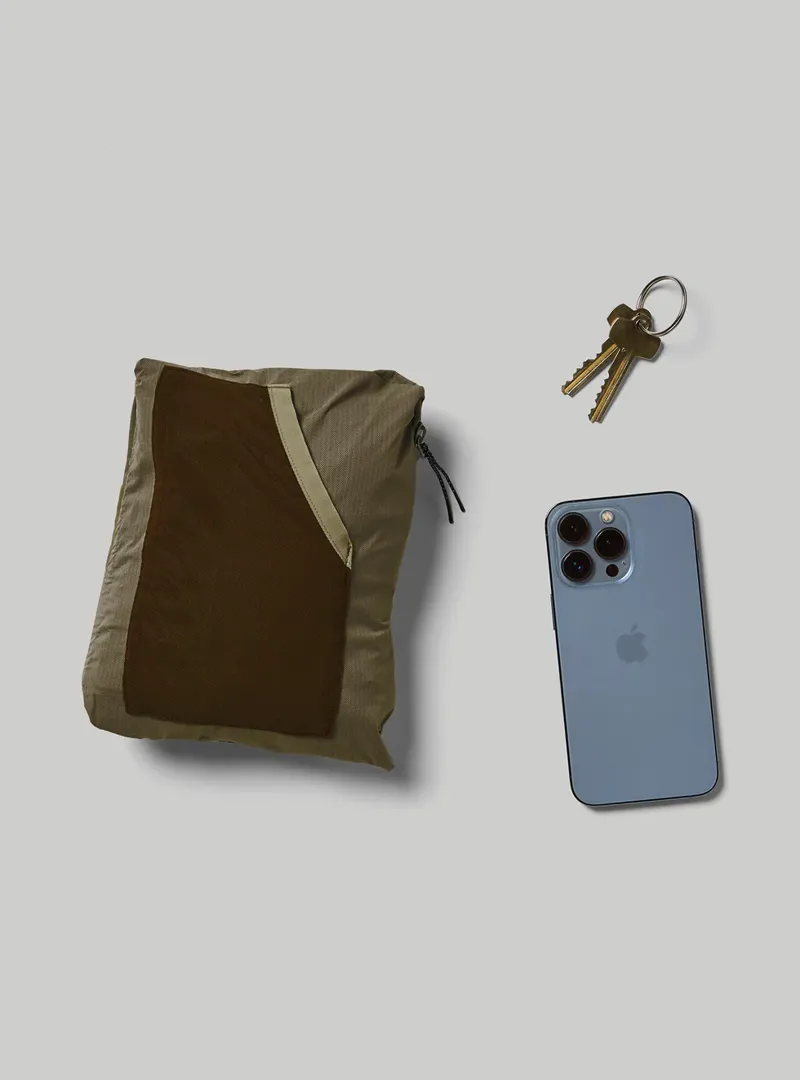 Janji Rainrunner Men's Lightweight Waterproof Pack Jacket in Conifer-1