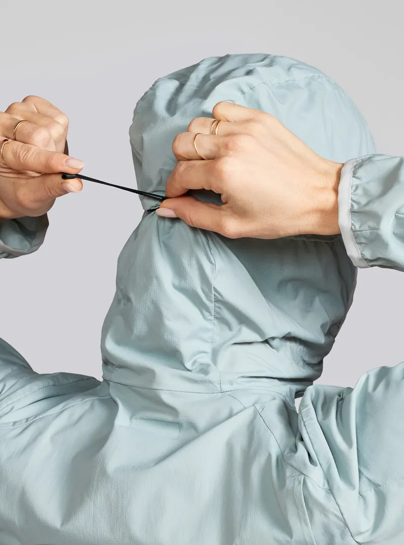 Janji Zephyrunner Women's Wind Shell in Thistle-2