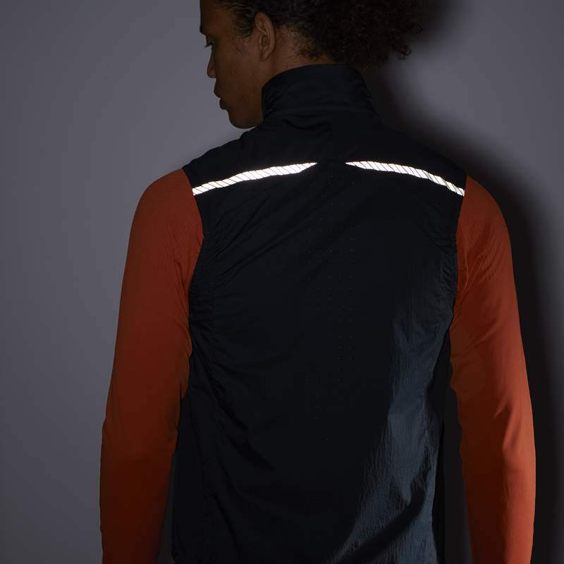 Salomon Sense Flow Vest Men's Windproof Running Gilet in Carbon-9