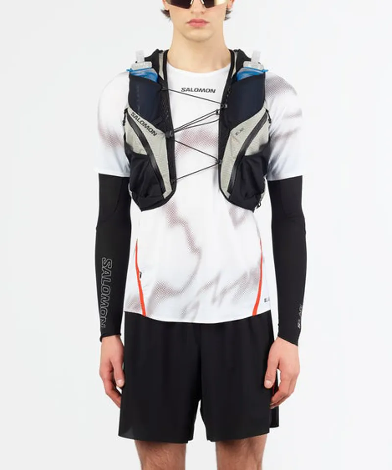 Salomon S/LAB Adventure 20L Unisex Running Vest in Black/White-2