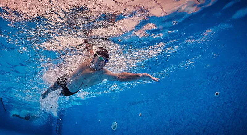 Zone3 Men's Iconic Aquashort in Black/Gold-3