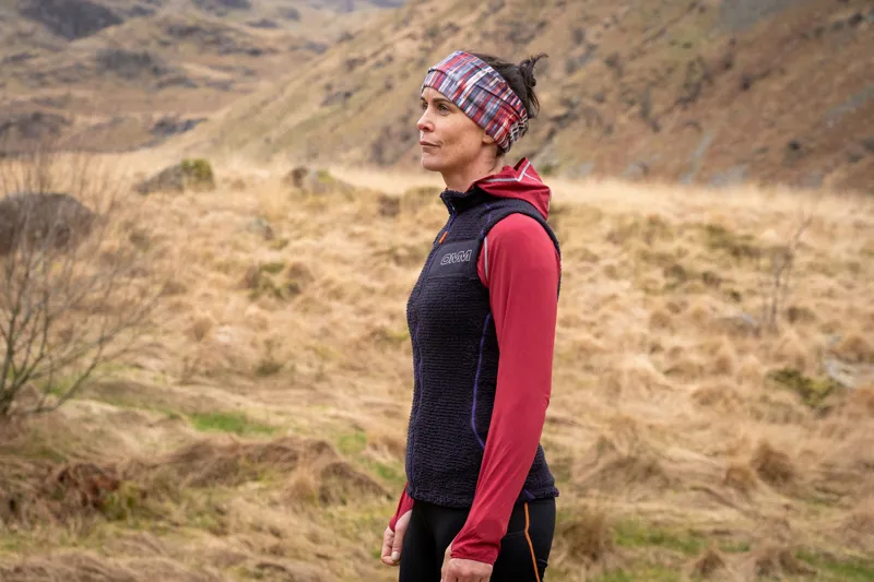 OMM Core Zipped Vest Women's Mid Layer in Black-3