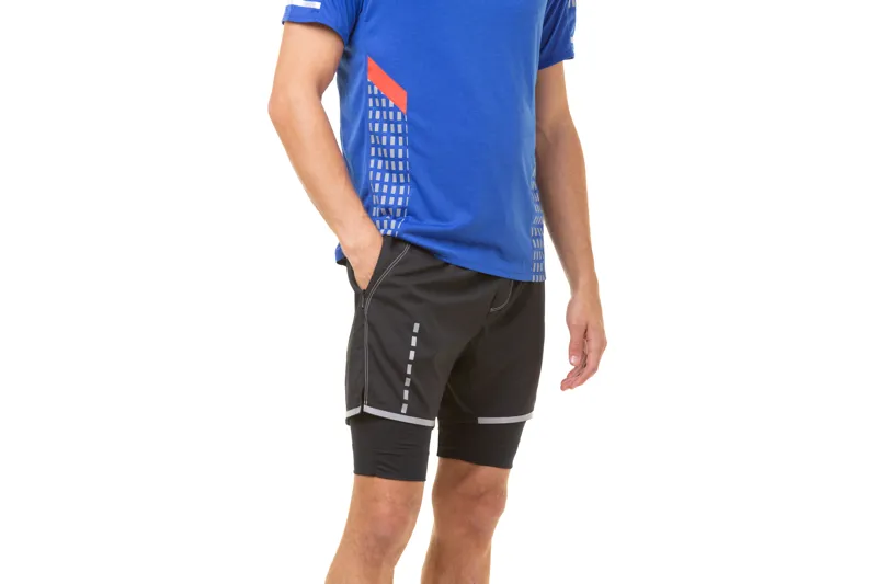 Ronhill Men's Tech Afterhours Twin Short in All Black-3