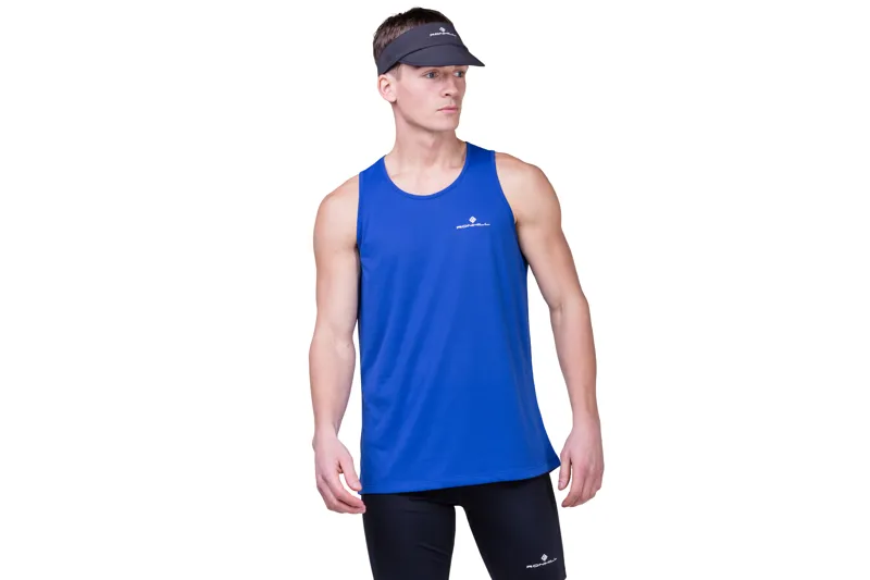 Ronhill Sunlight Vizor in All Black-1