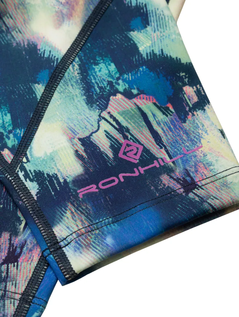 Ronhill Tech Crop Women's Tight in Multi Illusion-8