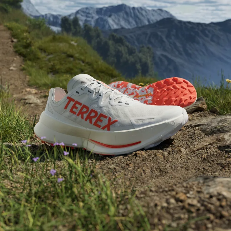 adidas Terrex Agravic Speed Ultra Men's Trail Running Shoe in Cloud White/Impact Orange/Dash Grey-13