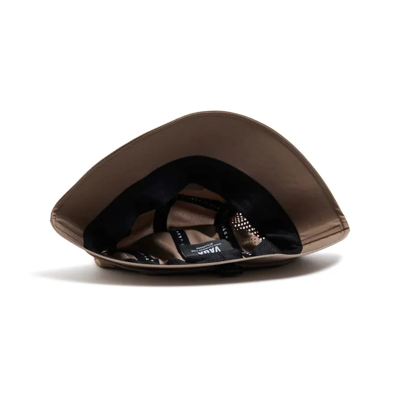 Våga Feather Racing Bucket Hat in Sand/Black-2
