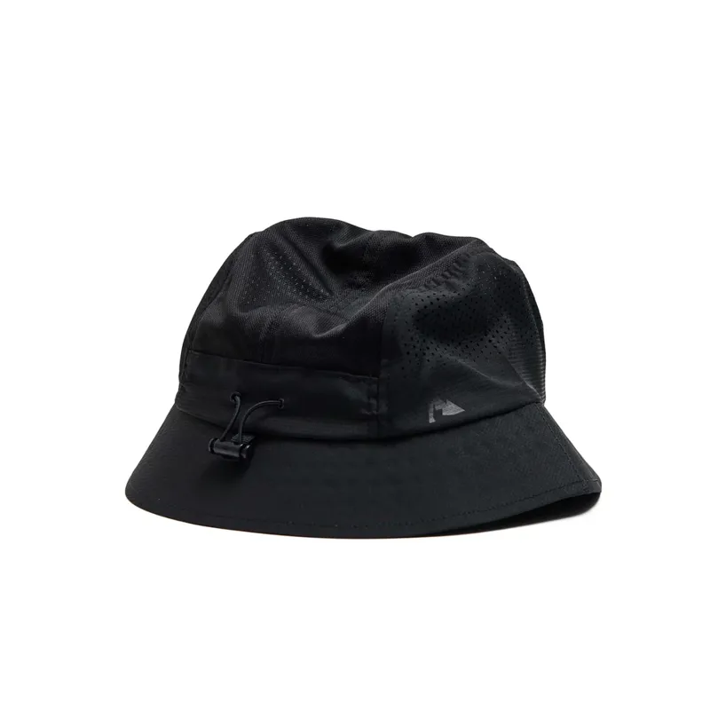 Våga Feather Racing Bucket Hat in Storm Black -1