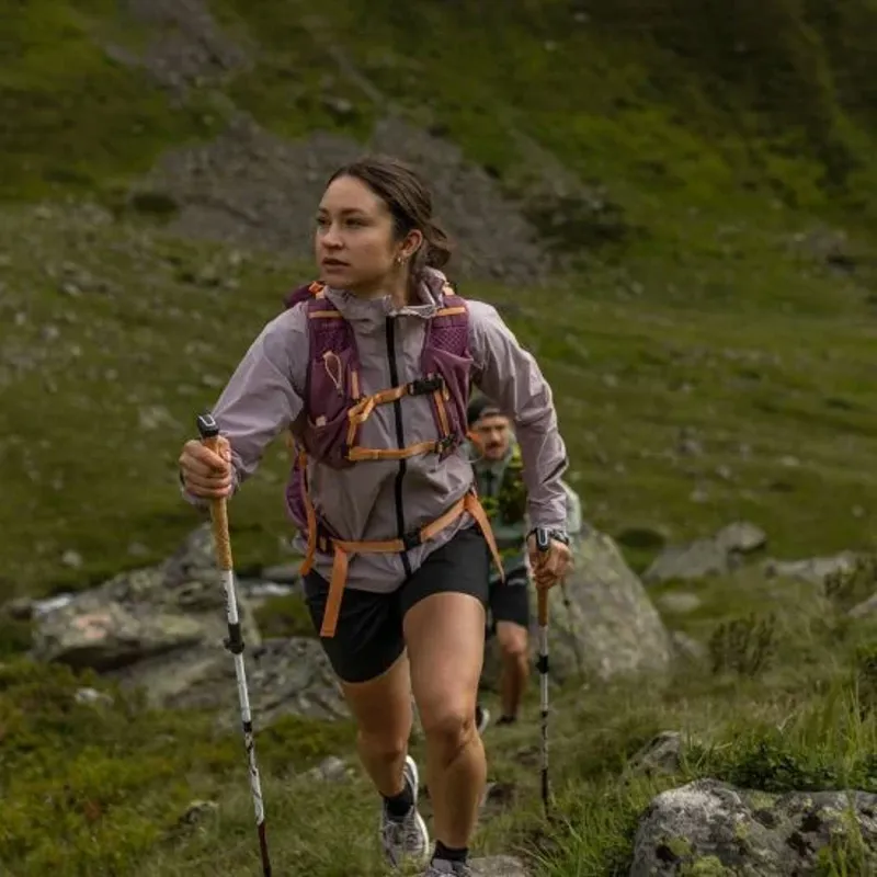Osprey Tempest Velocity 20 Women's Multi-Sport Backpack in Dark Charcoal/Chiru Tan -6