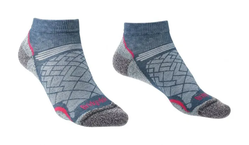 Bridgedale Womens Hike Ultra Light T2 Low Sock in Denim/Blue