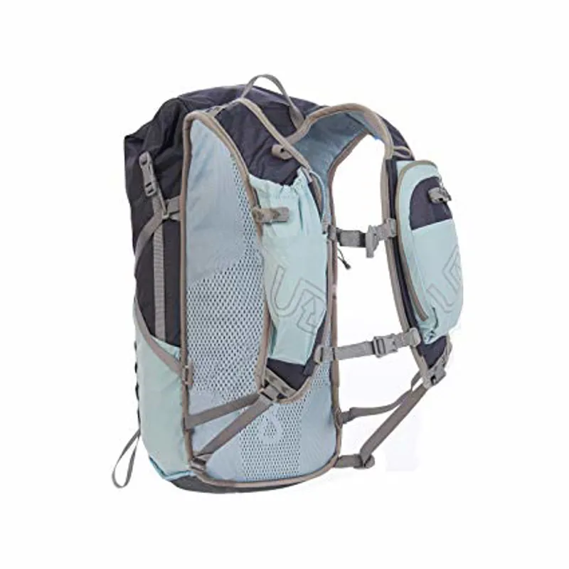 Ultimate Direction FastpackHer 20 Women Backpack in Blue-1