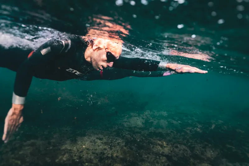 Zone3 Mens Agile Wetsuit in Black/Silver/Gunmetal-9