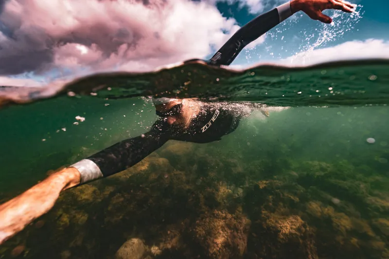 Zone3 Mens Agile Wetsuit in Black/Silver/Gunmetal-11