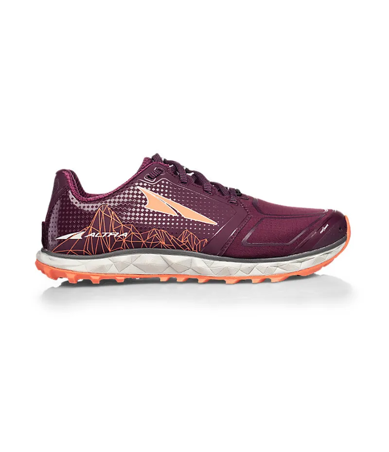 Altra Superior 4.0 Womens Trail Running Shoe in Plum