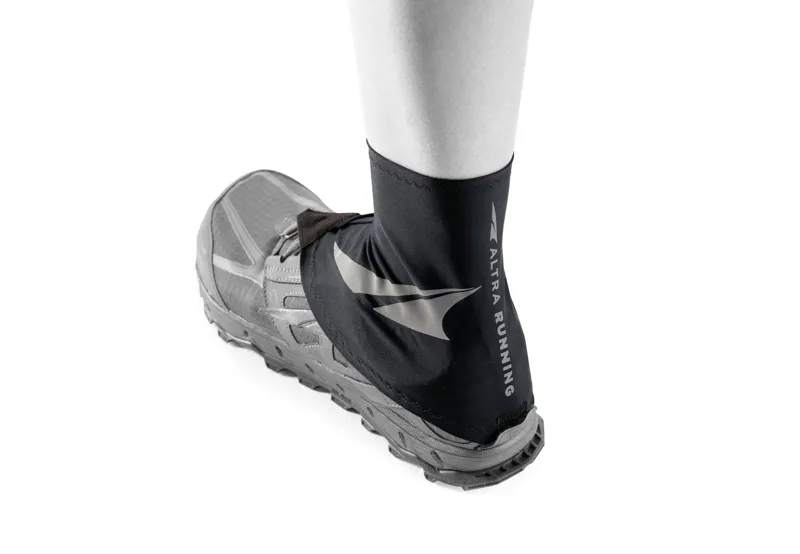 Altra Trail Gaiter in Black/Grey-1
