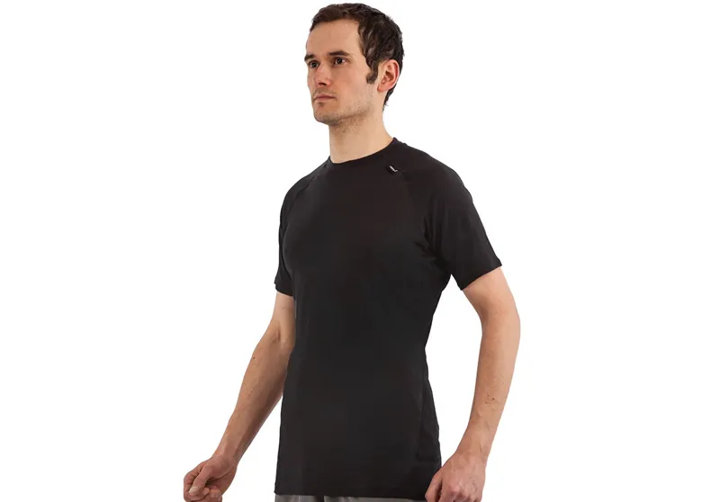 Inov8 Merino Mens SS Baselayer in Black-2