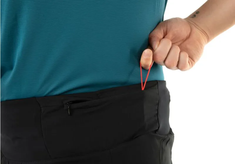 Inov8 Race Elite 6-inch Mens Trail Running Short in Black-4