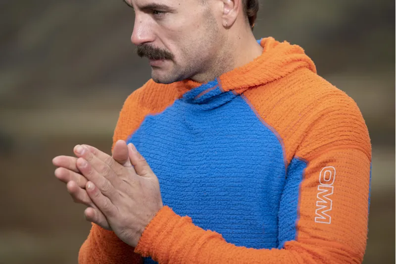 OMM Core Hoodie Men's Thermal Running Top in Blue/Orange-5