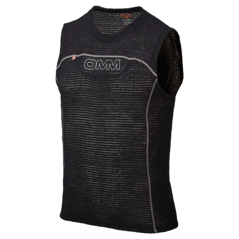 OMM Core Vest Men's Thermal Running Top in Black-1