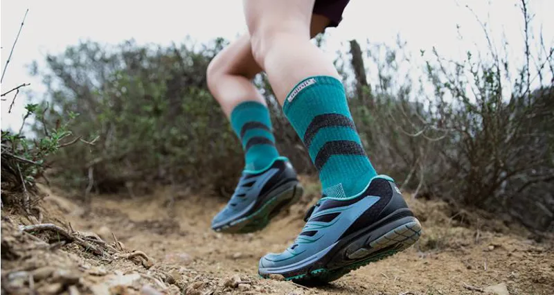 Injinji Outdoor MidWeight Crew Socks in Blue-1